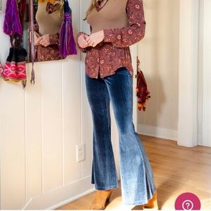 NWT Joplin Velvet Flare Pant Blue